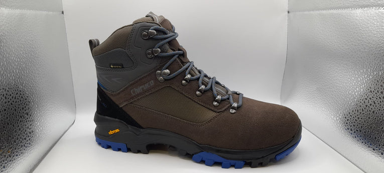 Botas de montaña CHIRUCA YUKON al mejor precio del mercado SUPERCALZADOS